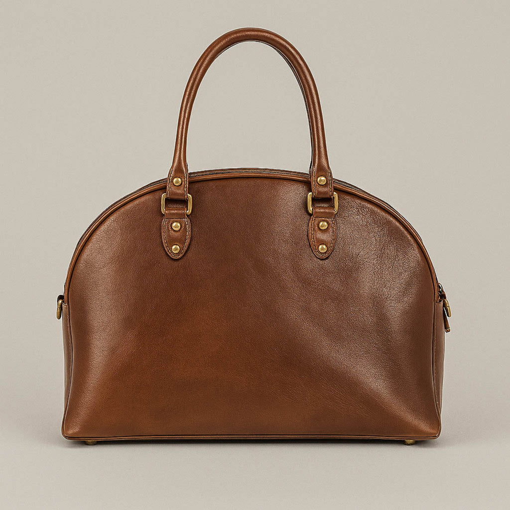 Women's Chic Leather Duffel: Ideal for Weekends