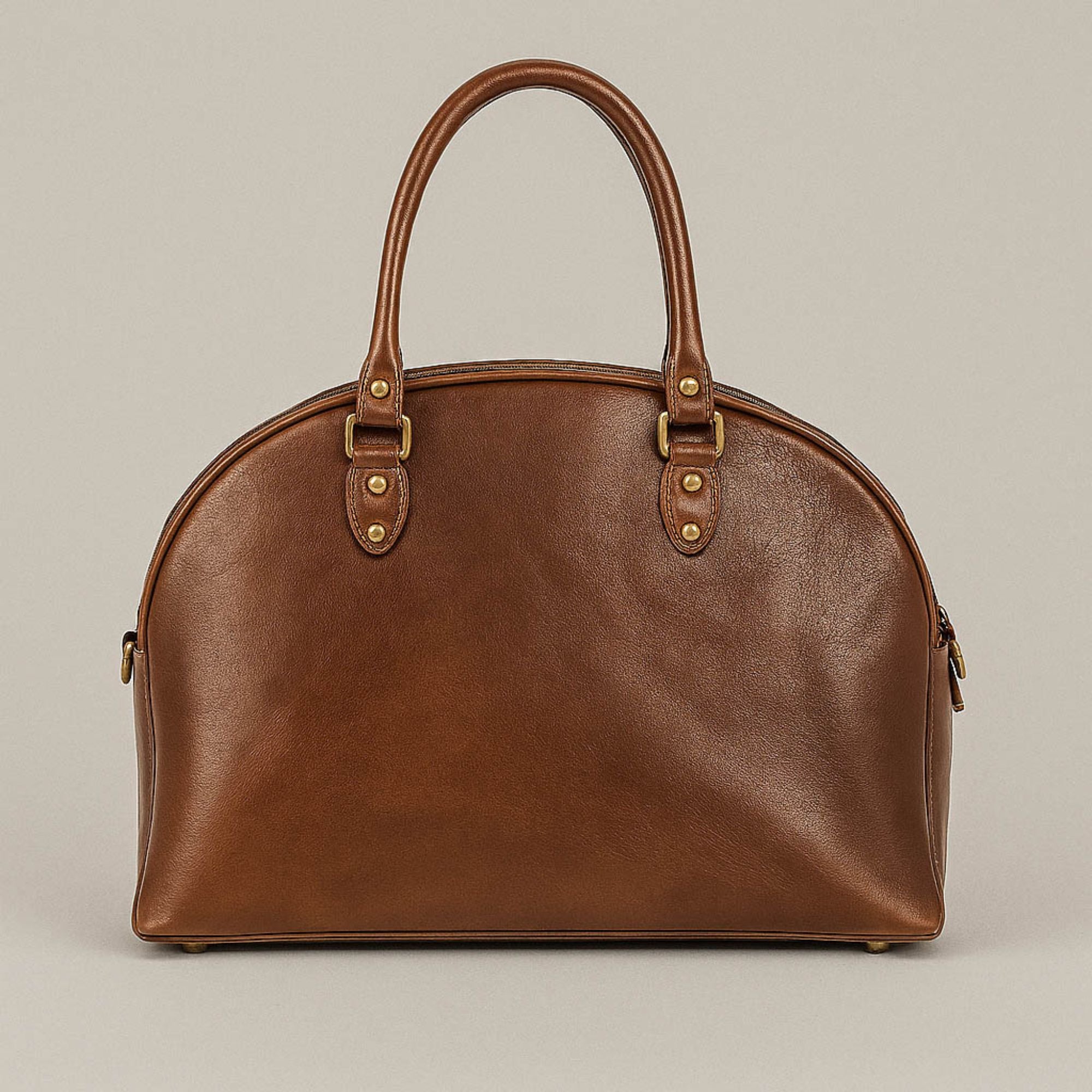 Women's Chic Leather Duffel: Ideal for Weekends
