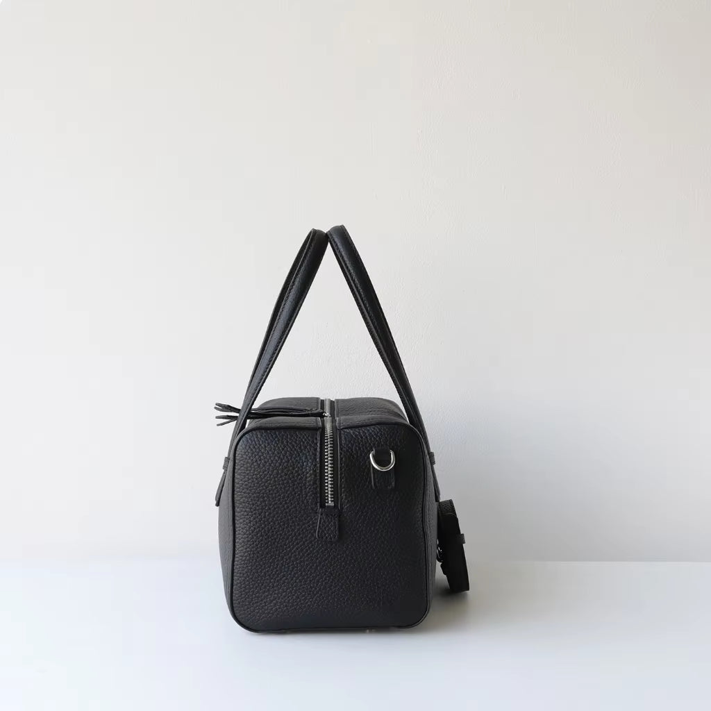 The Minimalist Travel Bag